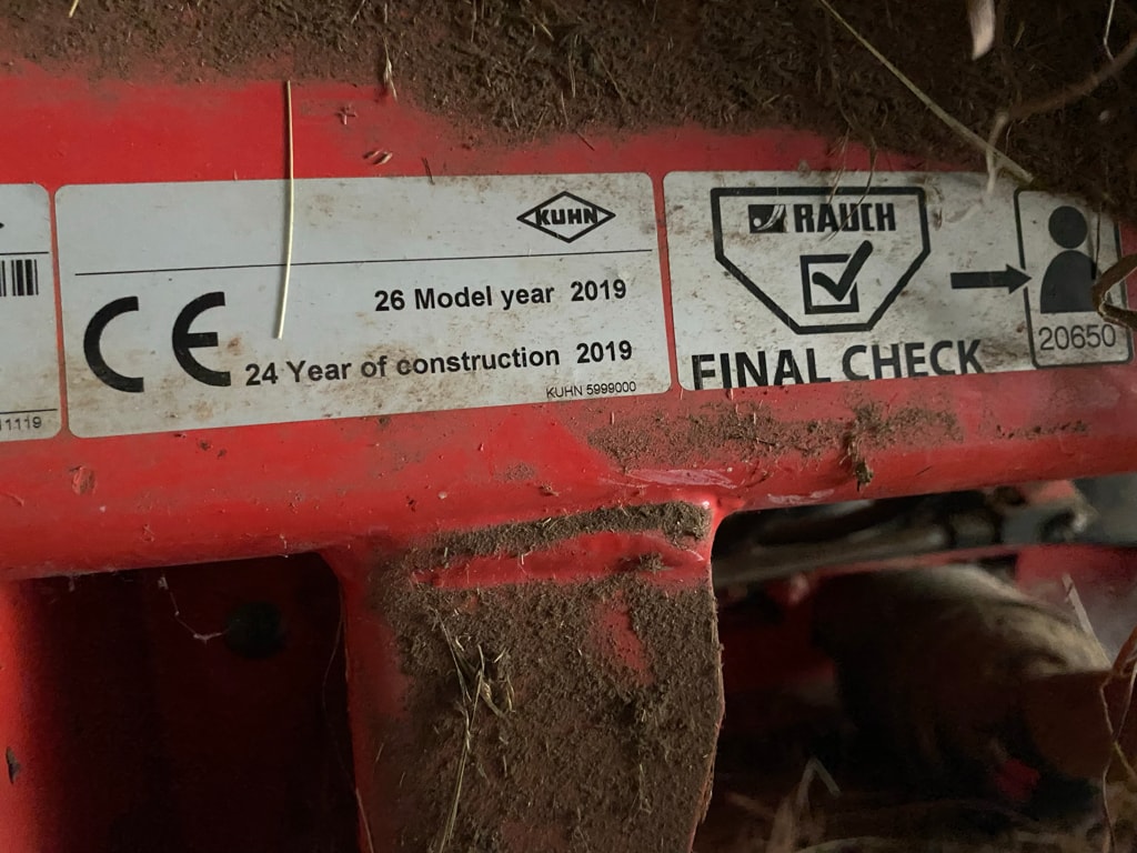 Epandeur engrais KUHN MDS 19.1 M - photo slide 5