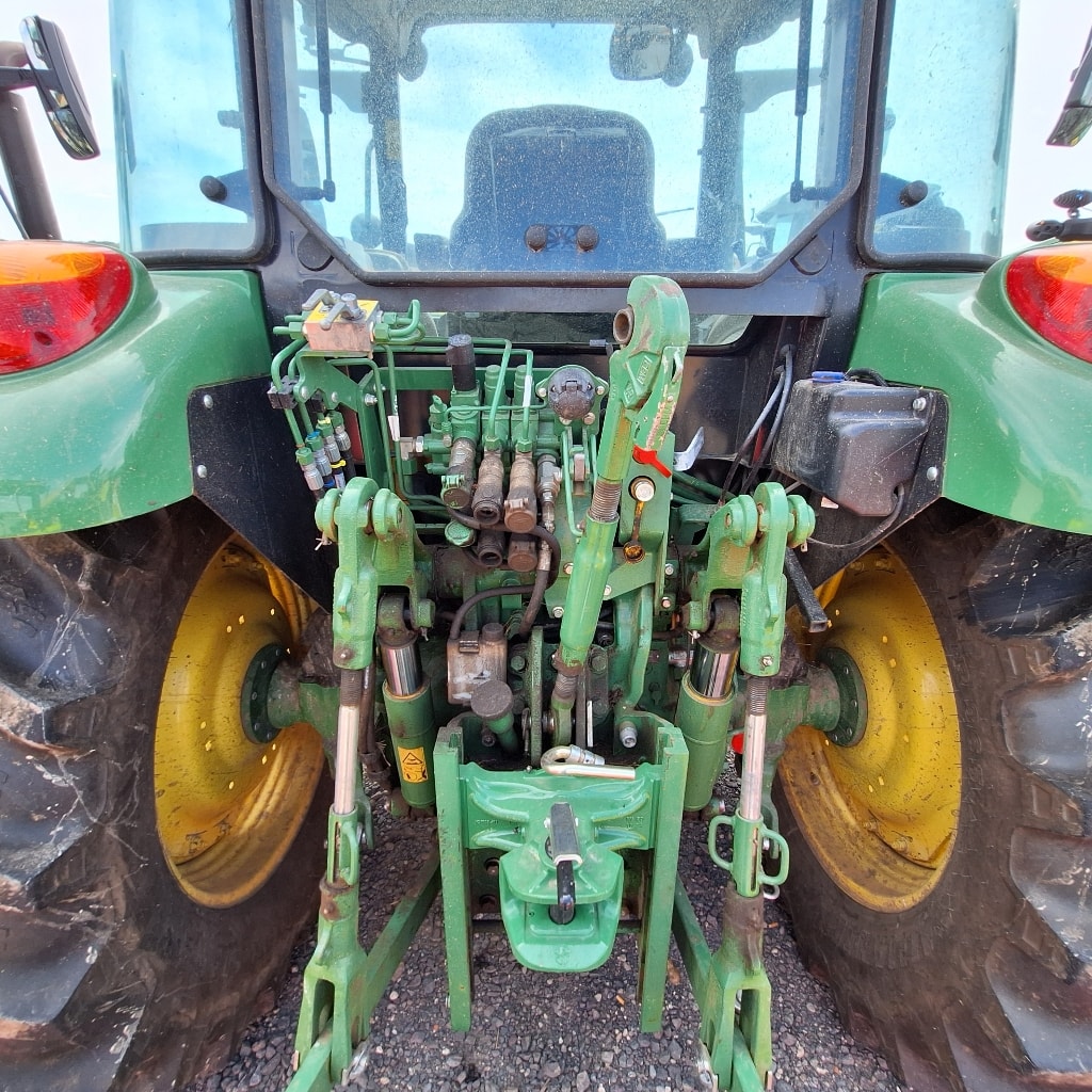 Tracteur chargeur JOHN DEERE 5100M - photo slide 6