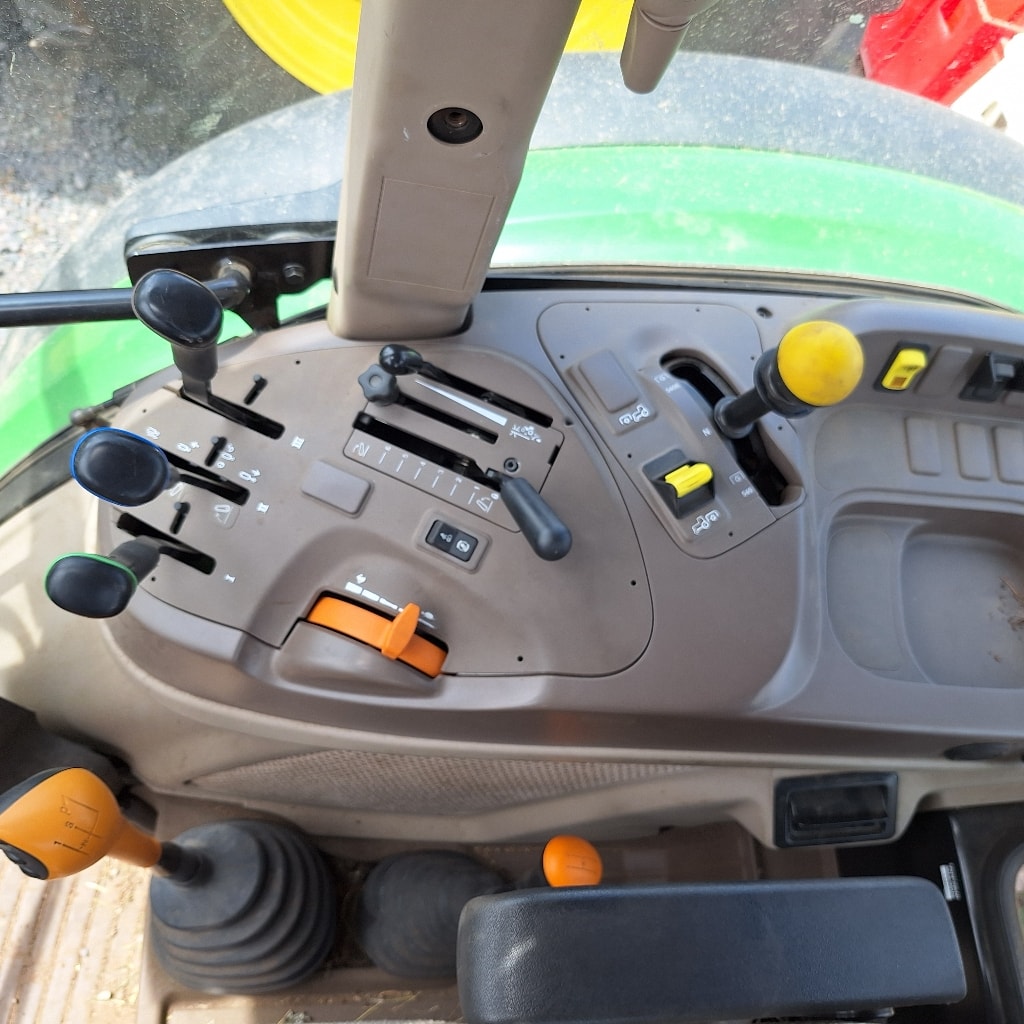 Tracteur chargeur JOHN DEERE 5100M - photo slide 11