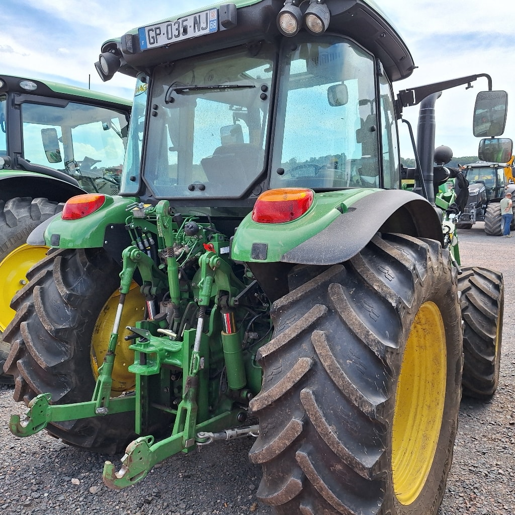 Tracteur chargeur JOHN DEERE 5100M - photo slide 4