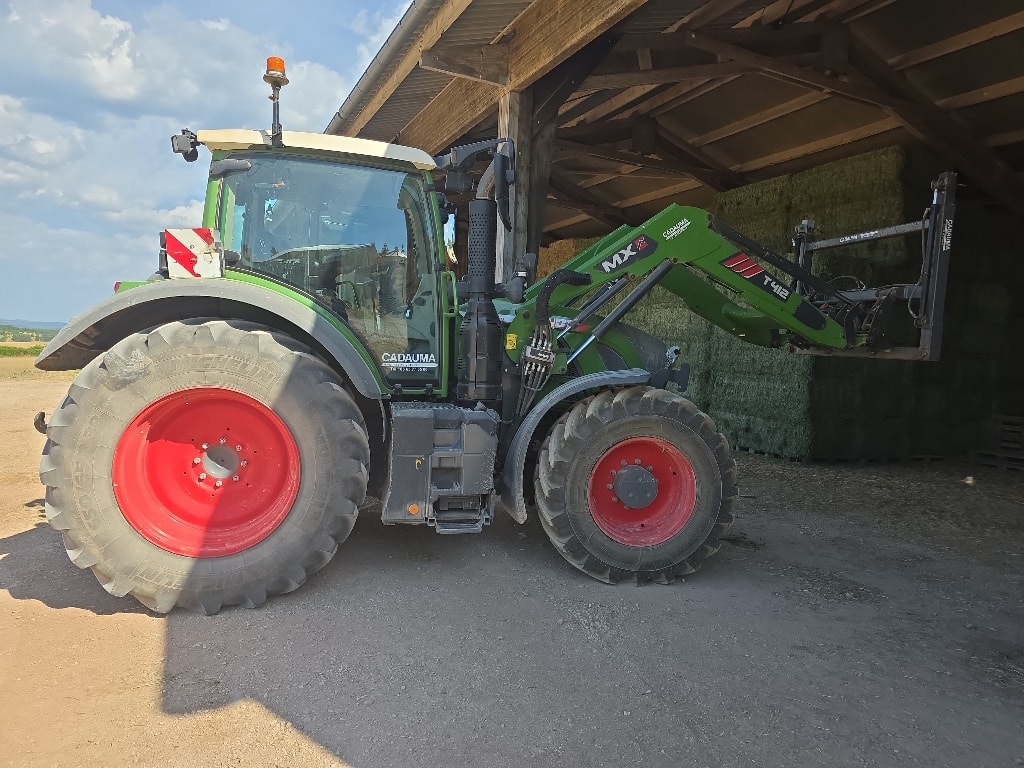 Tracteur chargeur FENDT 716 POWER + - photo slide 4