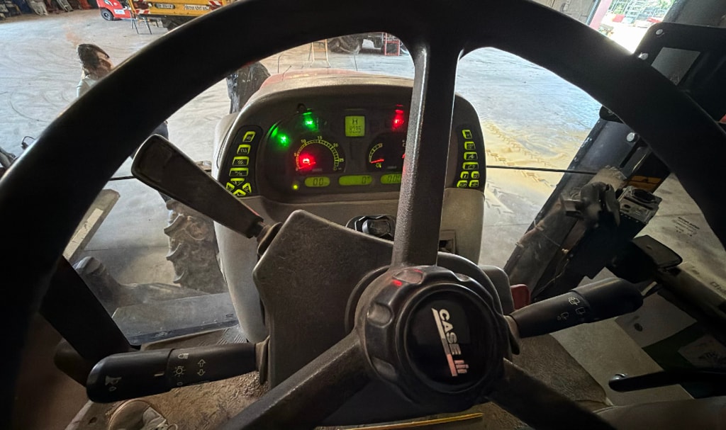 Tracteur CASE IH MXU 135 PRO - photo slide 16