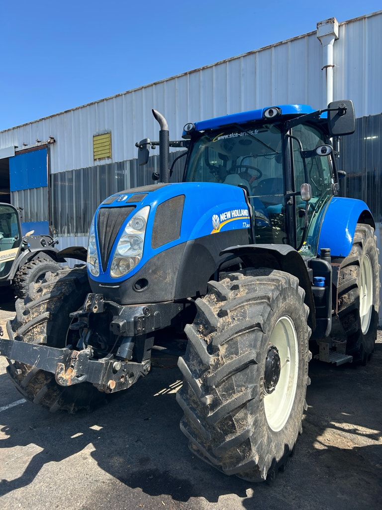 Tracteur NEW HOLLAND T7.200 - photo slide 2