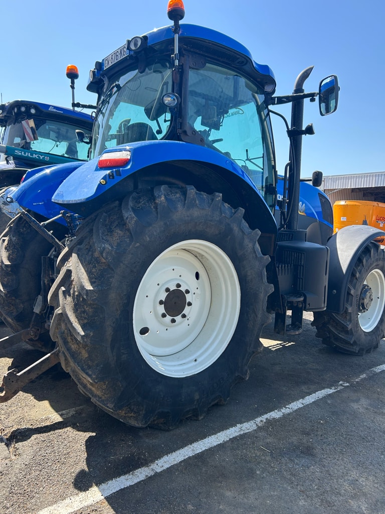 Tracteur NEW HOLLAND T7.200 - photo slide 3
