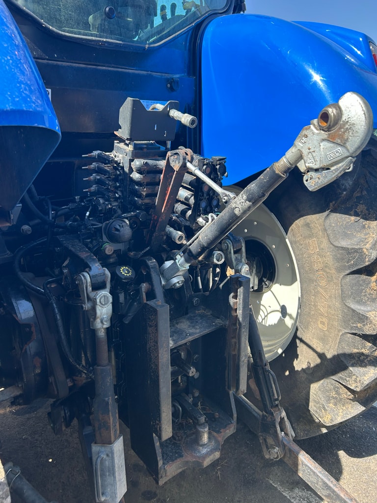 Tracteur NEW HOLLAND T7.200 - photo slide 7