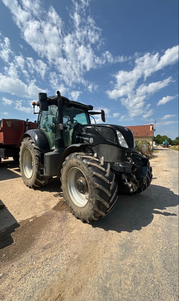 Tracteur NEW HOLLAND T7.210 - photo slide 2