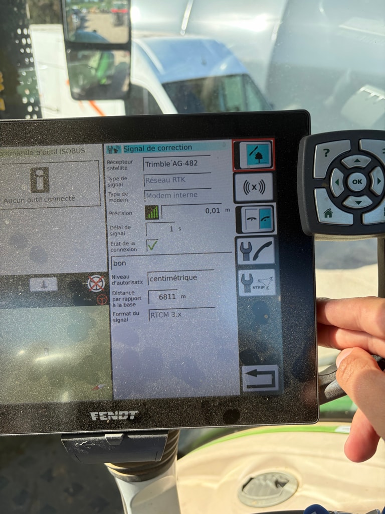Tracteur FENDT 824 VARIO PROFI + - photo slide 4