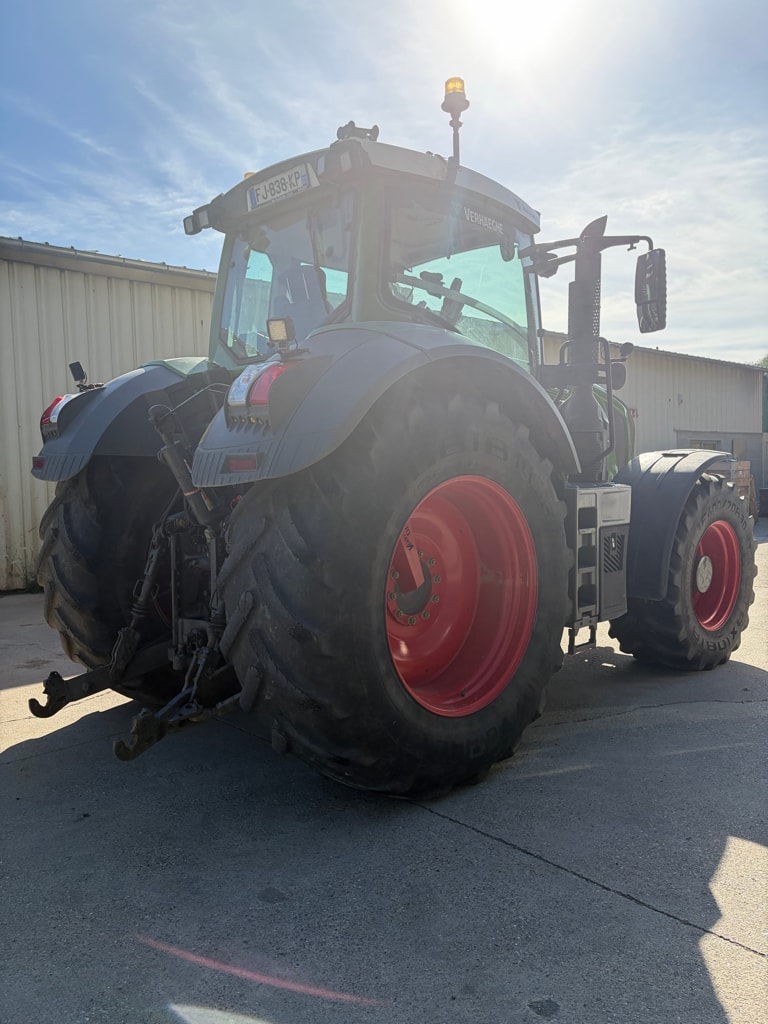 Tracteur FENDT 824 VARIO PROFI + - photo slide 7