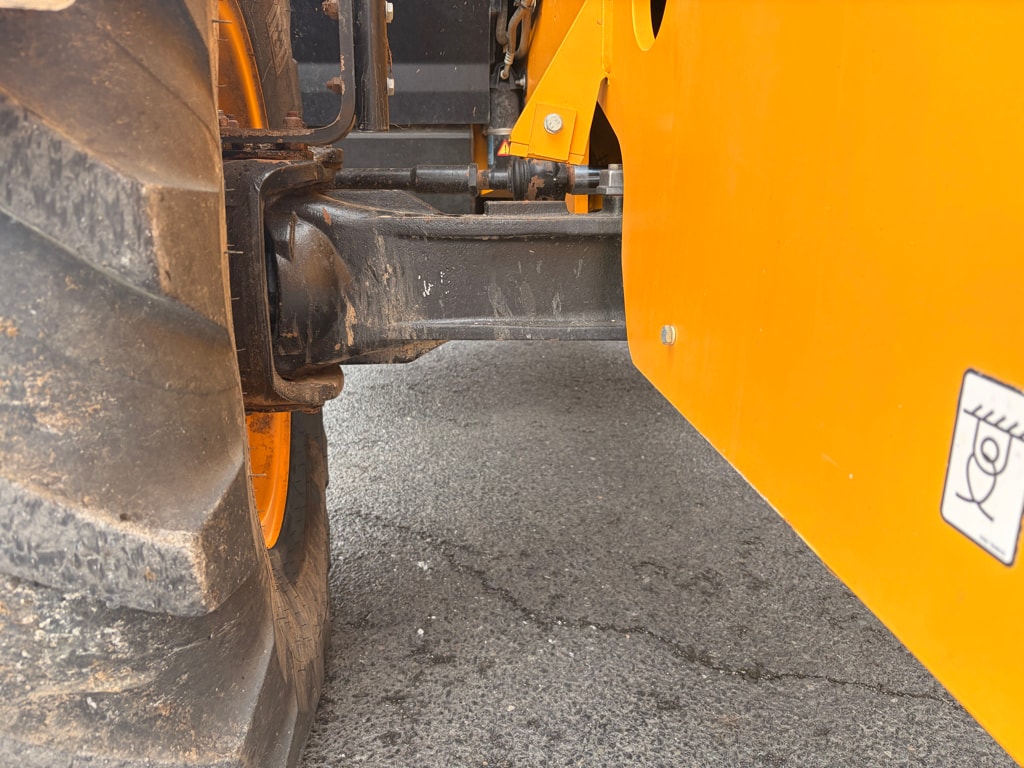 Telescopique JCB 532-70 AGRI XTRA PS6 - photo slide 10