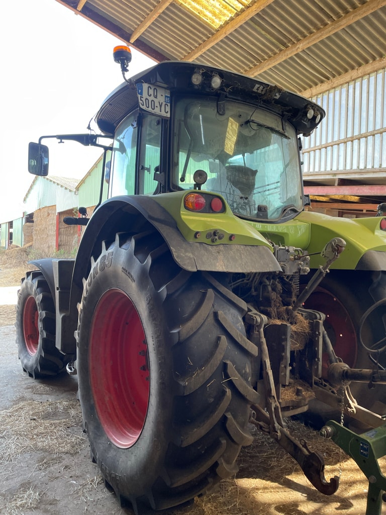 Tracteur CLAAS ARION 620 - photo slide 4