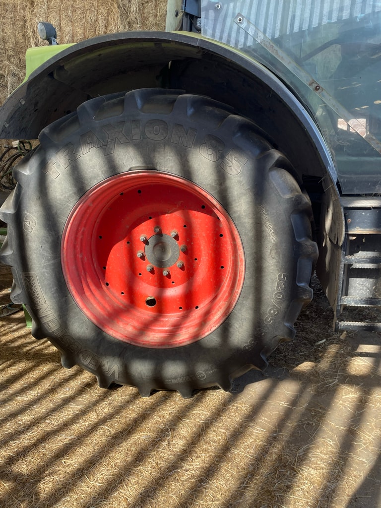 Tracteur CLAAS ARION 620 - photo slide 6