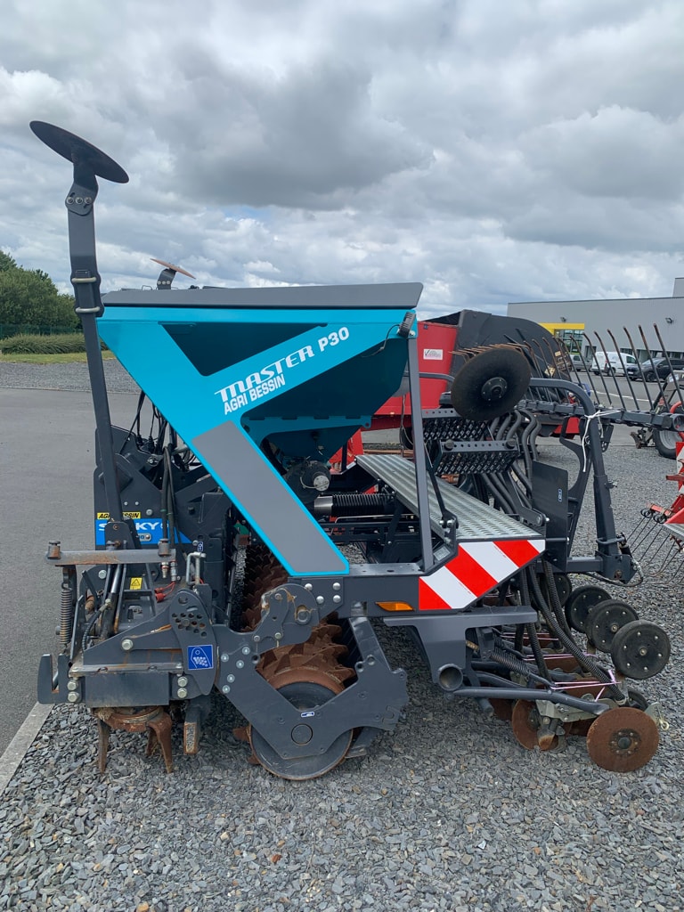 Combine de Semis SULKY Master P30 - photo slide 6