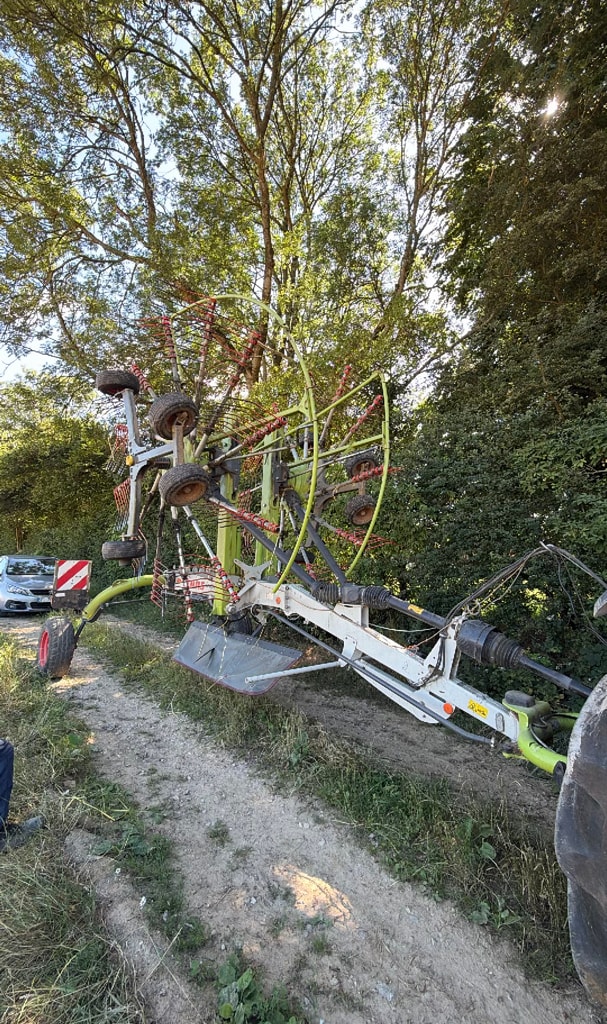 Andaineur CLAAS Liner 2700 - photo slide 1