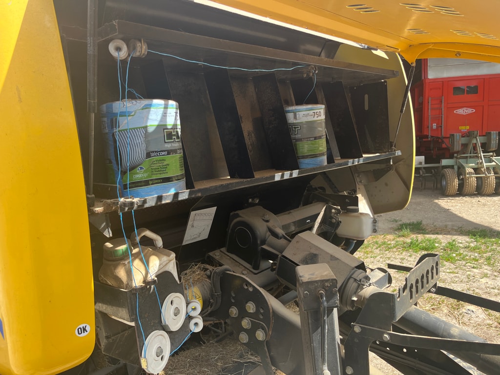 Presse balles rondes NEW HOLLAND Roll-belt 150 superfeed - photo slide 4