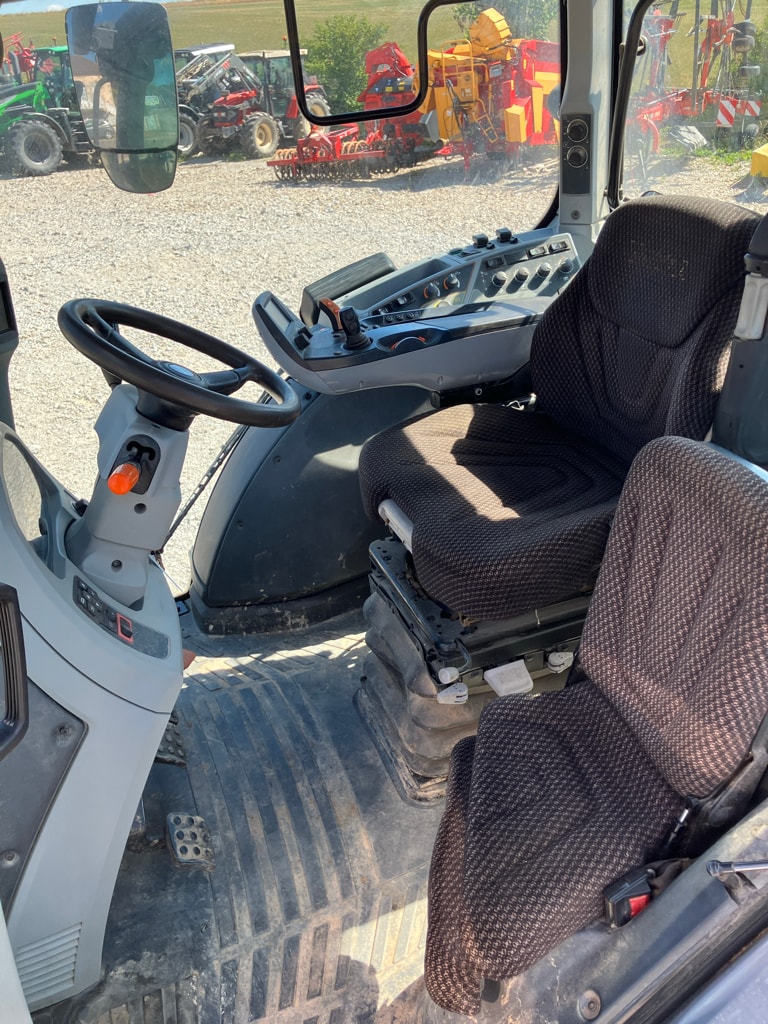 Tracteur VALTRA N174 Direct - photo slide 10
