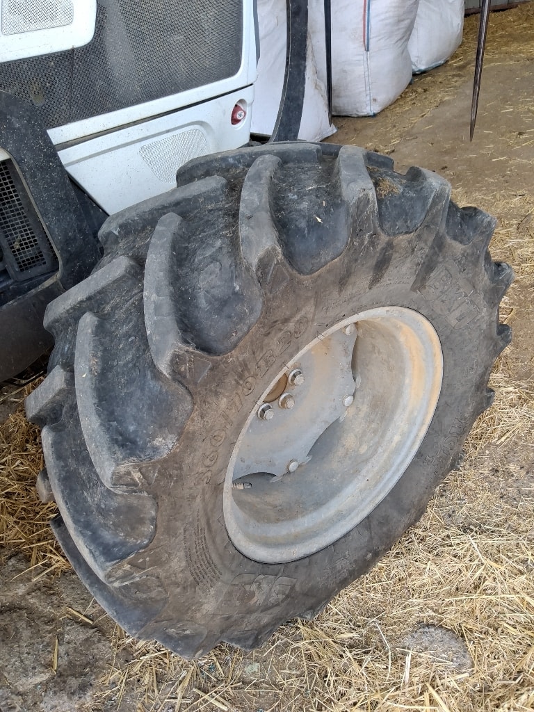 Tracteur LAMBORGHINI Spire 80 trend - photo slide 7