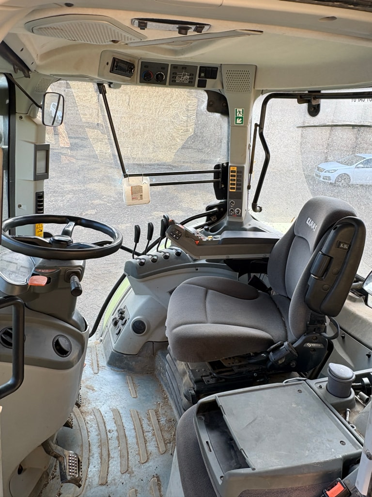 Tracteur CLAAS ARION 630 - photo slide 4