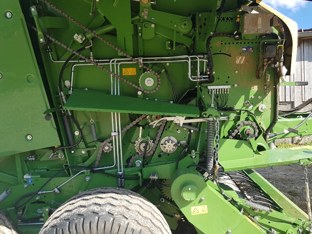 Presse balles rondes KRONE Comprima V150 - photo slide 15