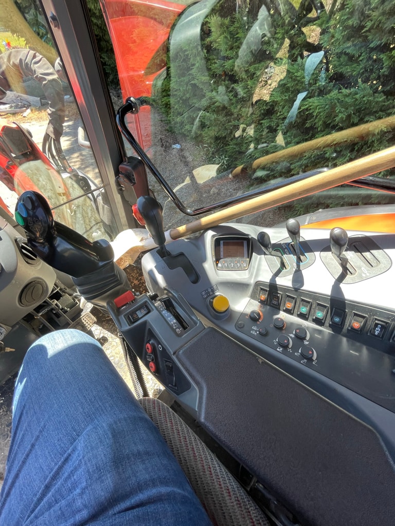 Tracteur chargeur KUBOTA M105 GXS-III - photo slide 10