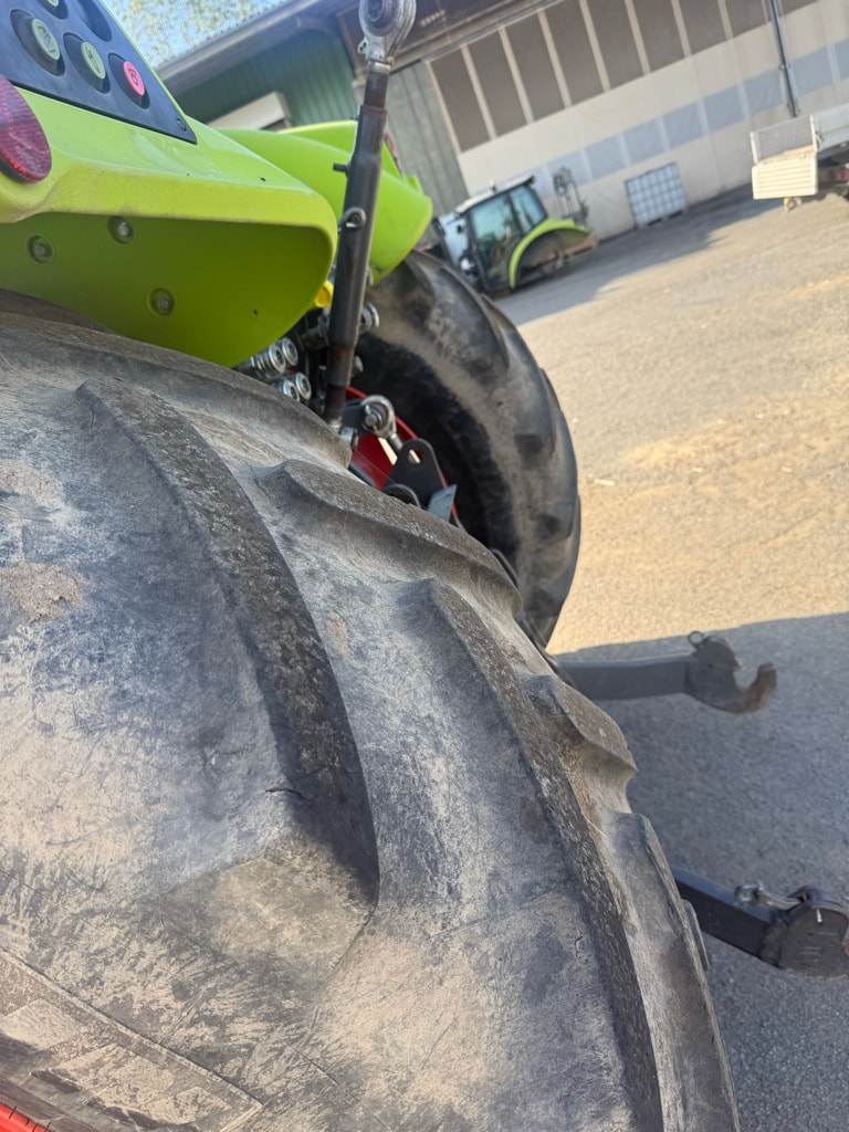 Tracteur chargeur CLAAS ARION 430 - photo slide 10