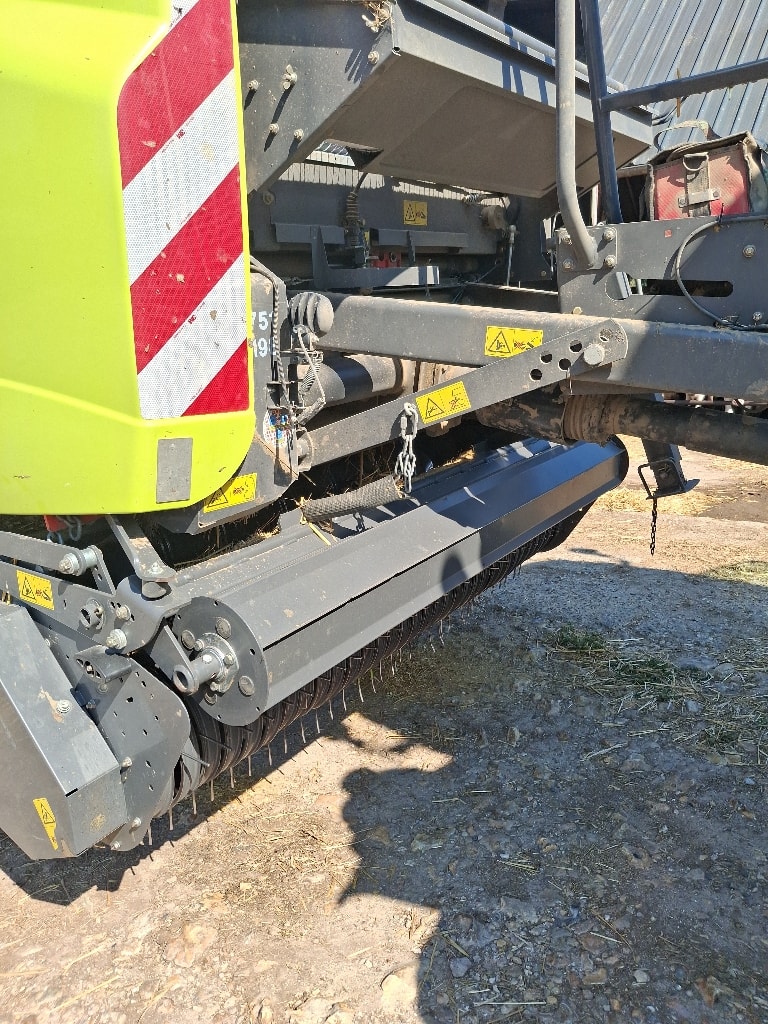 Presse balles rondes CLAAS VARIANT 465 RC - photo slide 9
