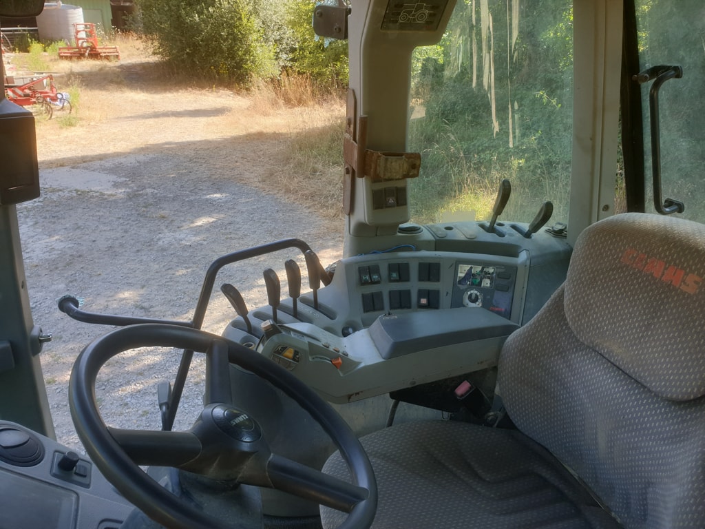 Tracteur CLAAS ARION 640 - photo slide 22