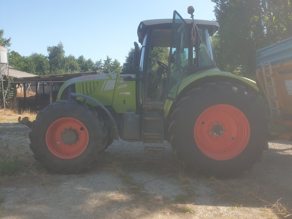 Tracteur CLAAS ARION 640 - photo slide 5
