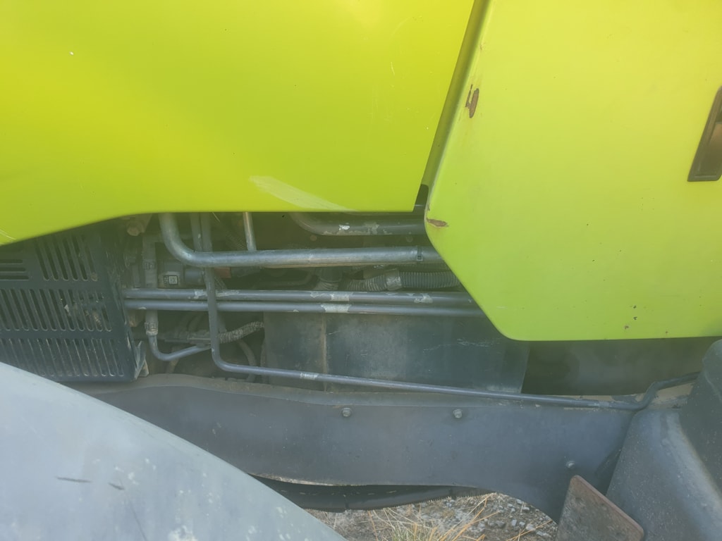 Tracteur CLAAS ARION 640 - photo slide 8