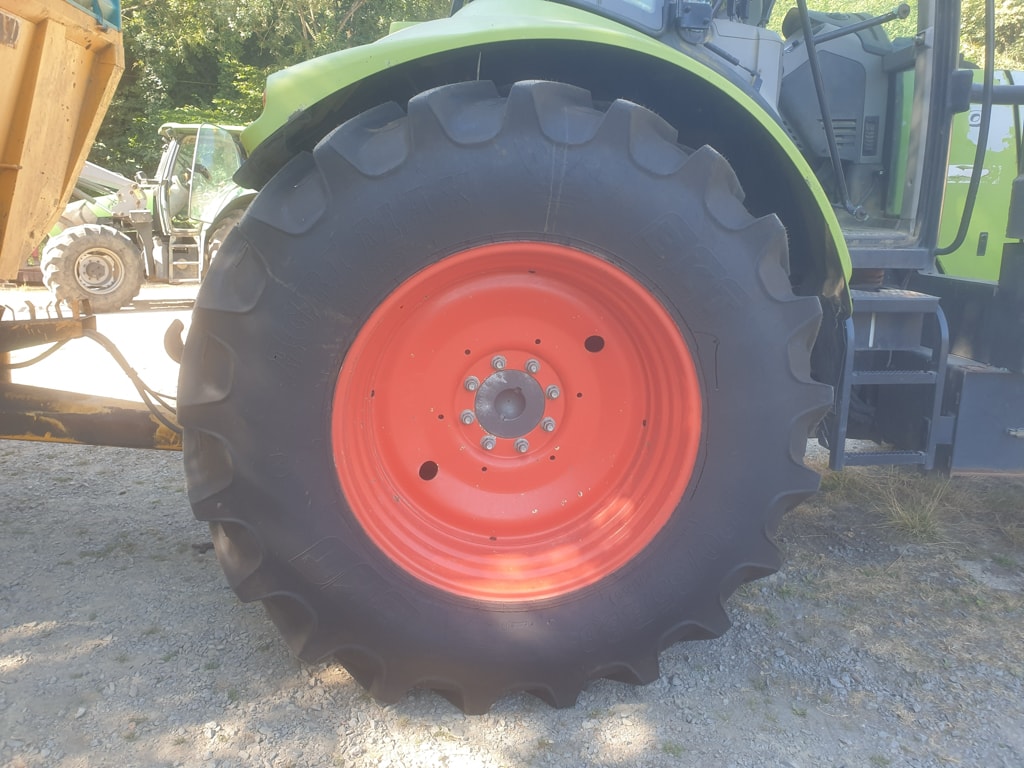 Tracteur CLAAS ARION 640 - photo slide 12