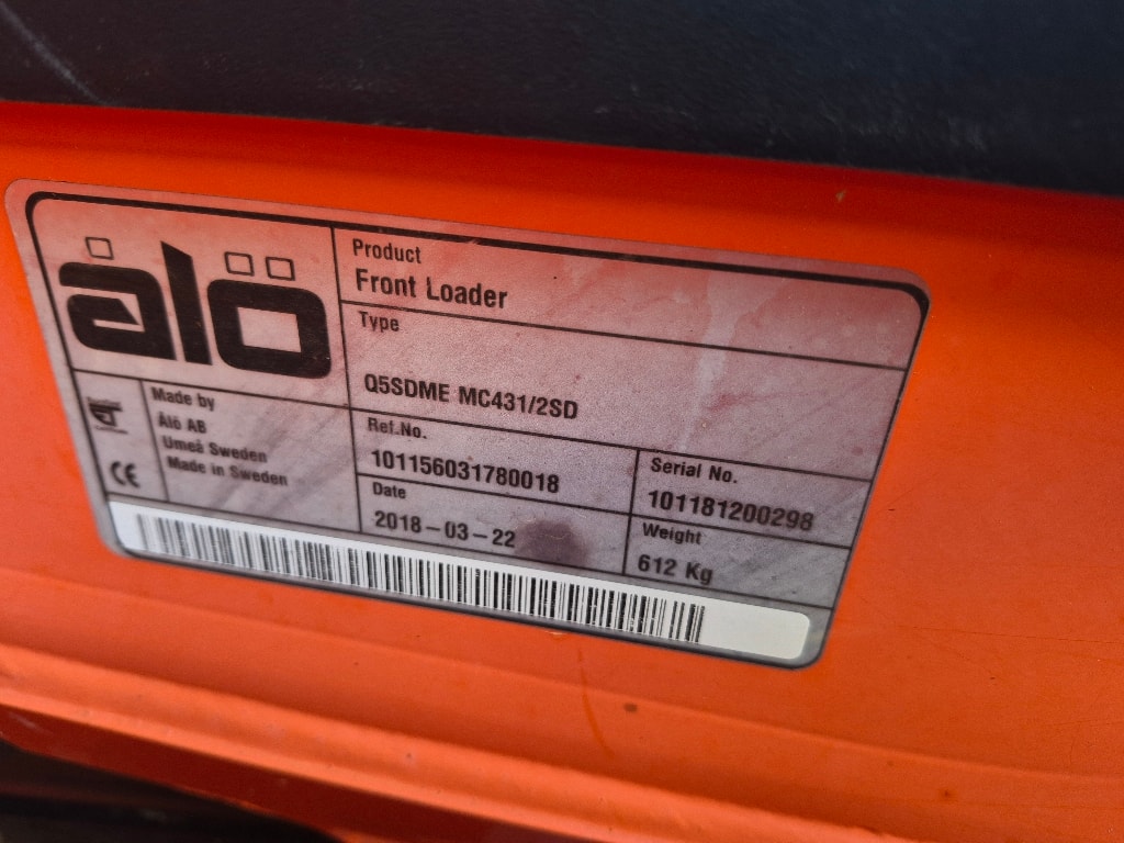 Tracteur chargeur KUBOTA M115GX-III - photo slide 5