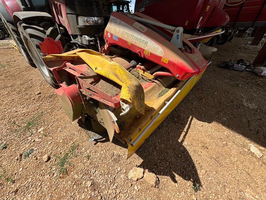 Faucheuse conditionneuse POTTINGER Alpha Motion novacat 301 ED pro - photo slide 1