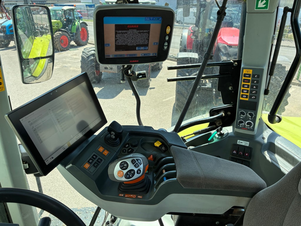 Tracteur CLAAS ARION 650 CEBIS  - photo slide 15