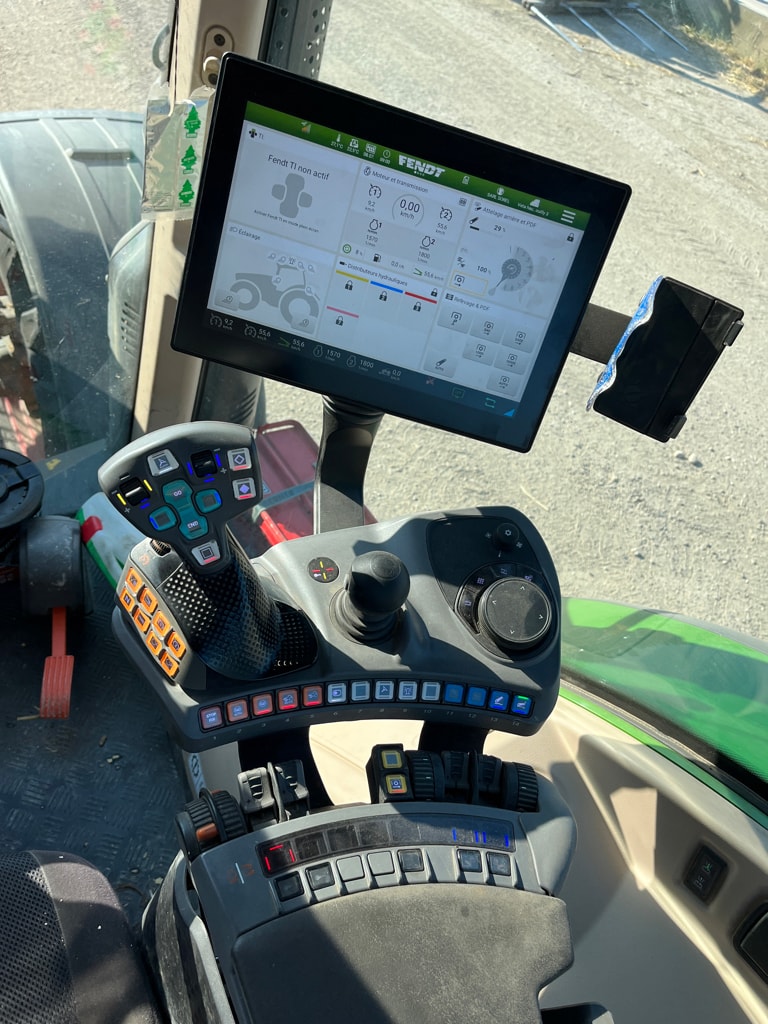 Tracteur FENDT 720 GEN6 POWER+ S1 - photo slide 12
