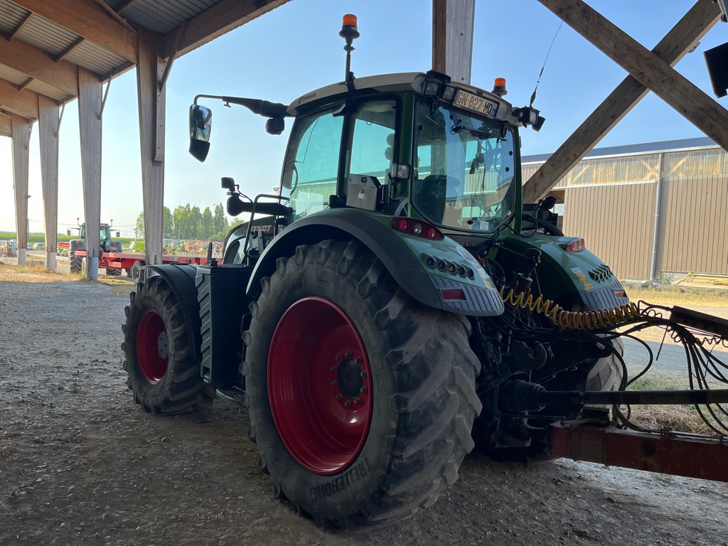 Tracteur FENDT 720 GEN6 POWER S2 + CHARGEUR QUICK Q78 2013 - photo slide 3