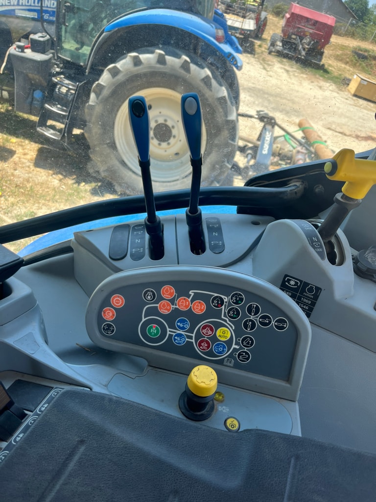 Tracteur NEW HOLLAND T5.120 DCT - photo slide 9