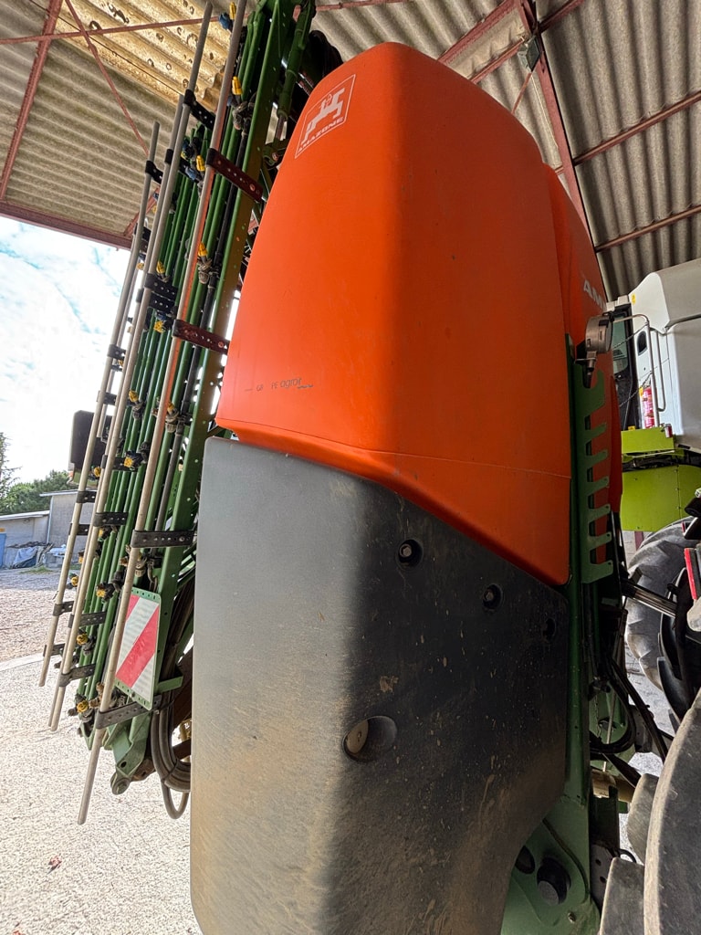 Pulverisateur AMAZONE UF 2002 - photo slide 3
