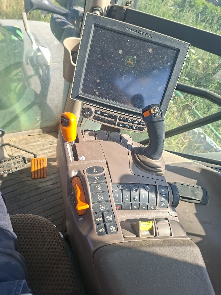 Tracteur JOHN DEERE 6R195 - photo slide 15