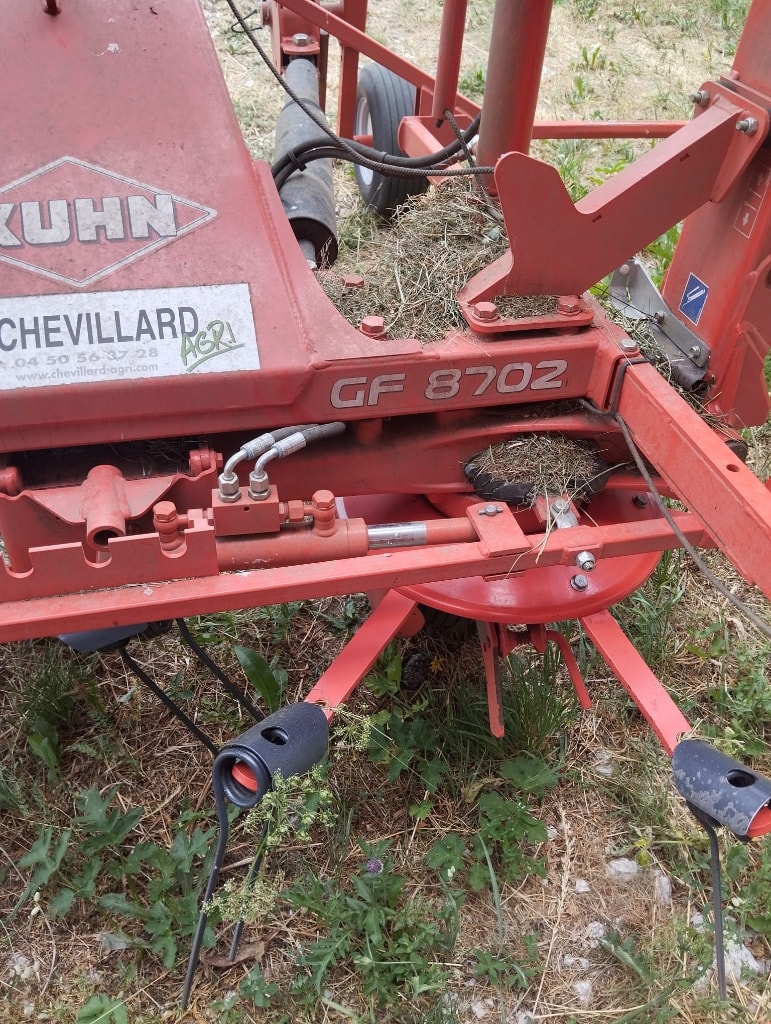 Faneuse KUHN Gf 8702 - photo slide 4