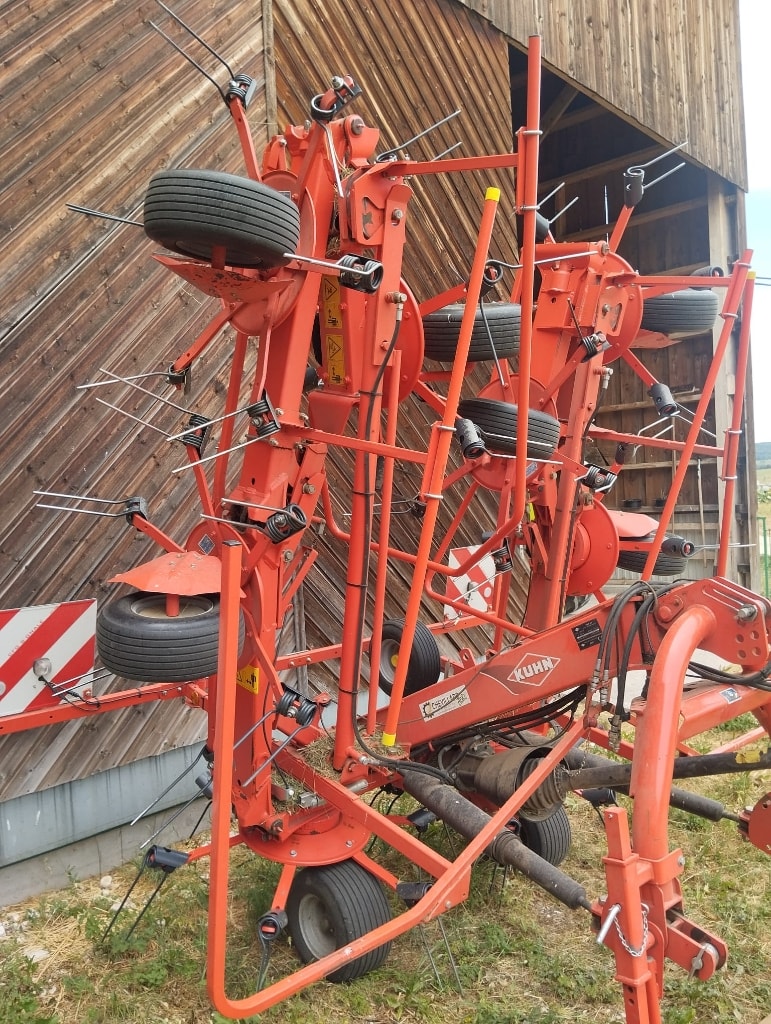 Faneuse KUHN Gf 8702 - photo slide 6