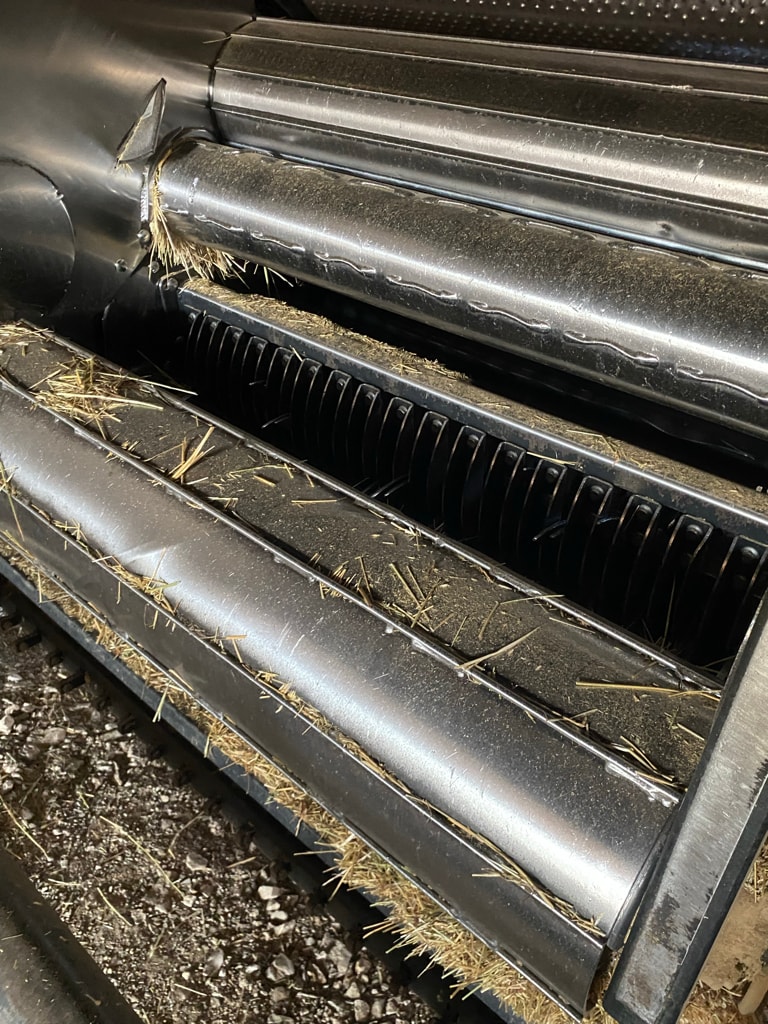 Presse balles rondes NEW HOLLAND Roll Belt 180 - photo slide 14