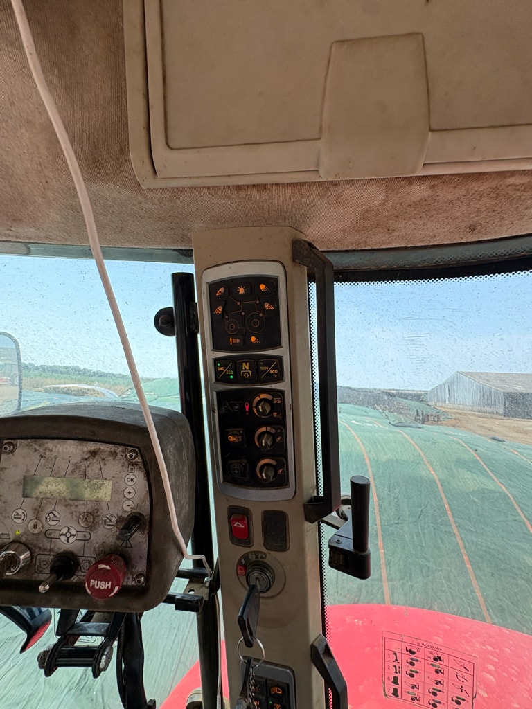 Tracteur MASSEY FERGUSON 7720S DYNA-6 EFFICIENT - photo slide 4