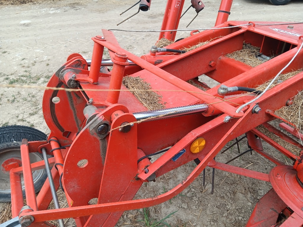 Faneuse KUHN GF 8501 T - photo slide 3