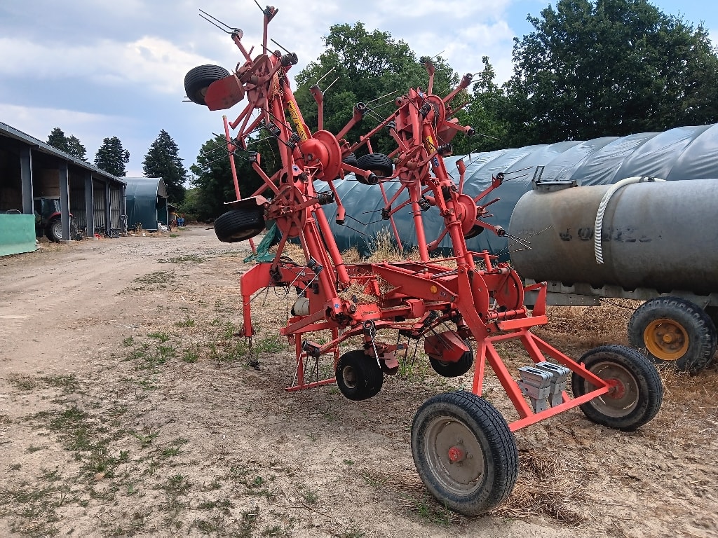 Faneuse KUHN GF 8501 T - photo slide 2