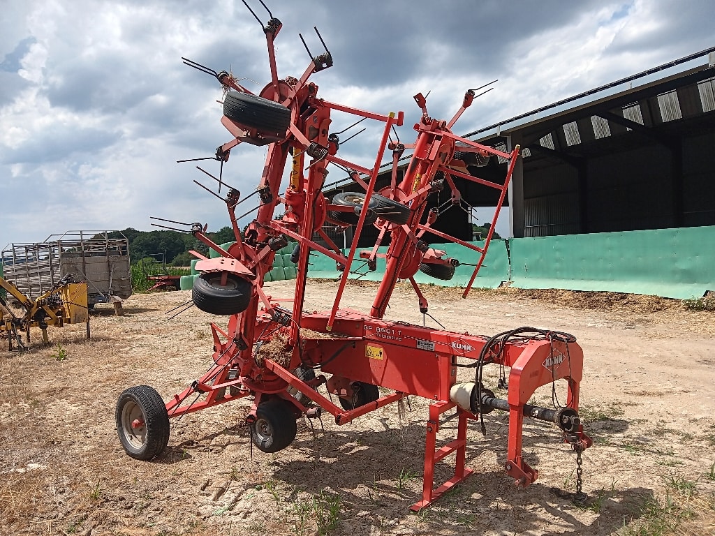 Faneuse KUHN GF 8501 T - photo slide 1