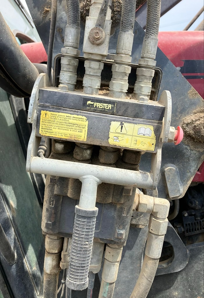 Tracteur chargeur CASE IH JXU 95 - photo slide 10