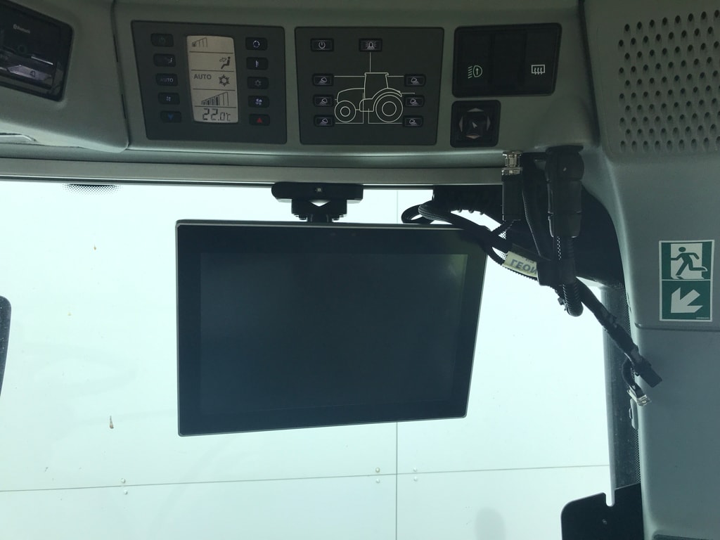 Tracteur CLAAS ARION 530 CMATIC CEBIS - photo slide 18