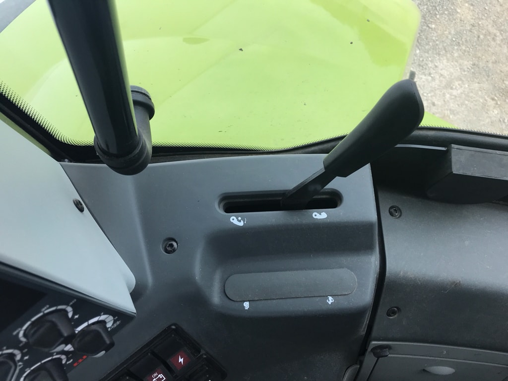 Tracteur CLAAS ARION 530 CMATIC CEBIS - photo slide 14
