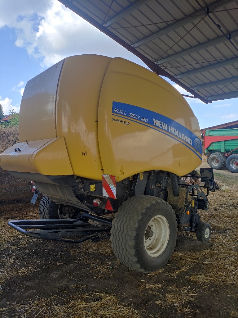 Presse balles rondes NEW HOLLAND Rollbelt 180 - photo slide 4
