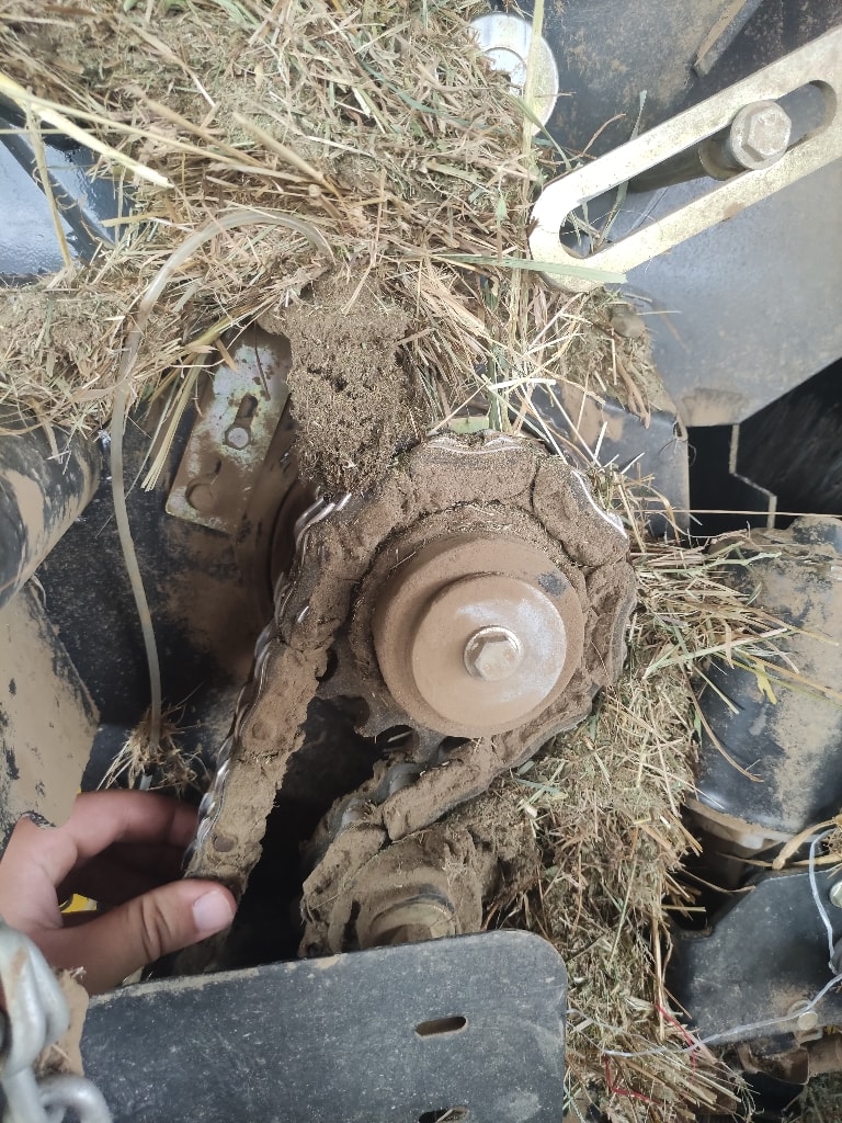 Presse balles rondes NEW HOLLAND Rollbelt 180 - photo slide 6