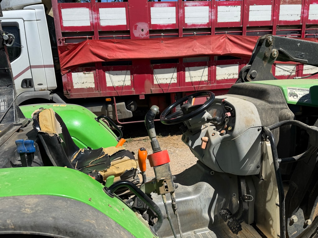 Tracteur chargeur DEUTZ FAHR 5105g B - photo slide 5